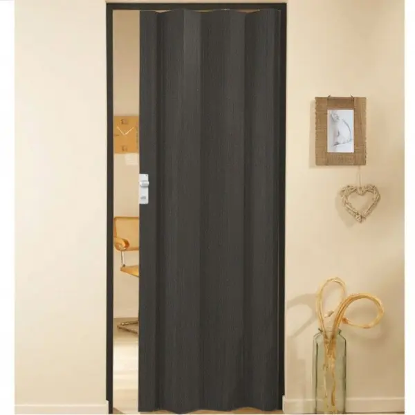 Πτυσσόμενη Πόρτες Φυσαρμόνικα σε Σταμπαριστό χρώμα Μαύρη Βελανιδιά με ύψος μέχρι 2,22m
