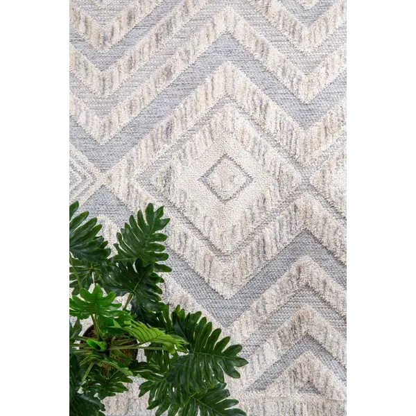 Xαλί La Casa 723A White L. Grey Royal Carpet